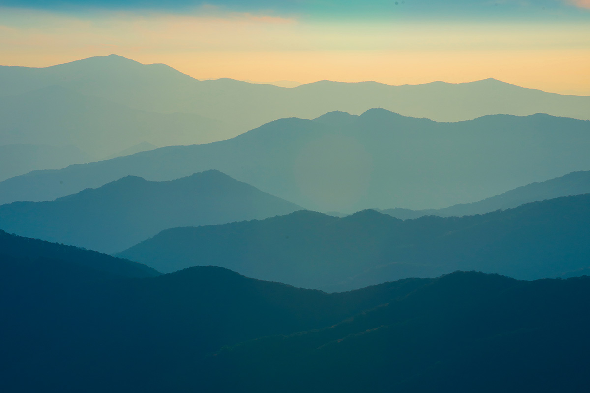 blue-ridge-mountains-nestled